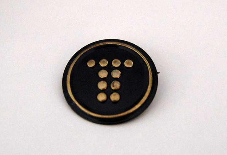 Pin 4